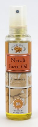 neroli-facial-oil-hands_x2.jpg